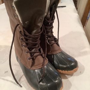 Ladies worn once Totes